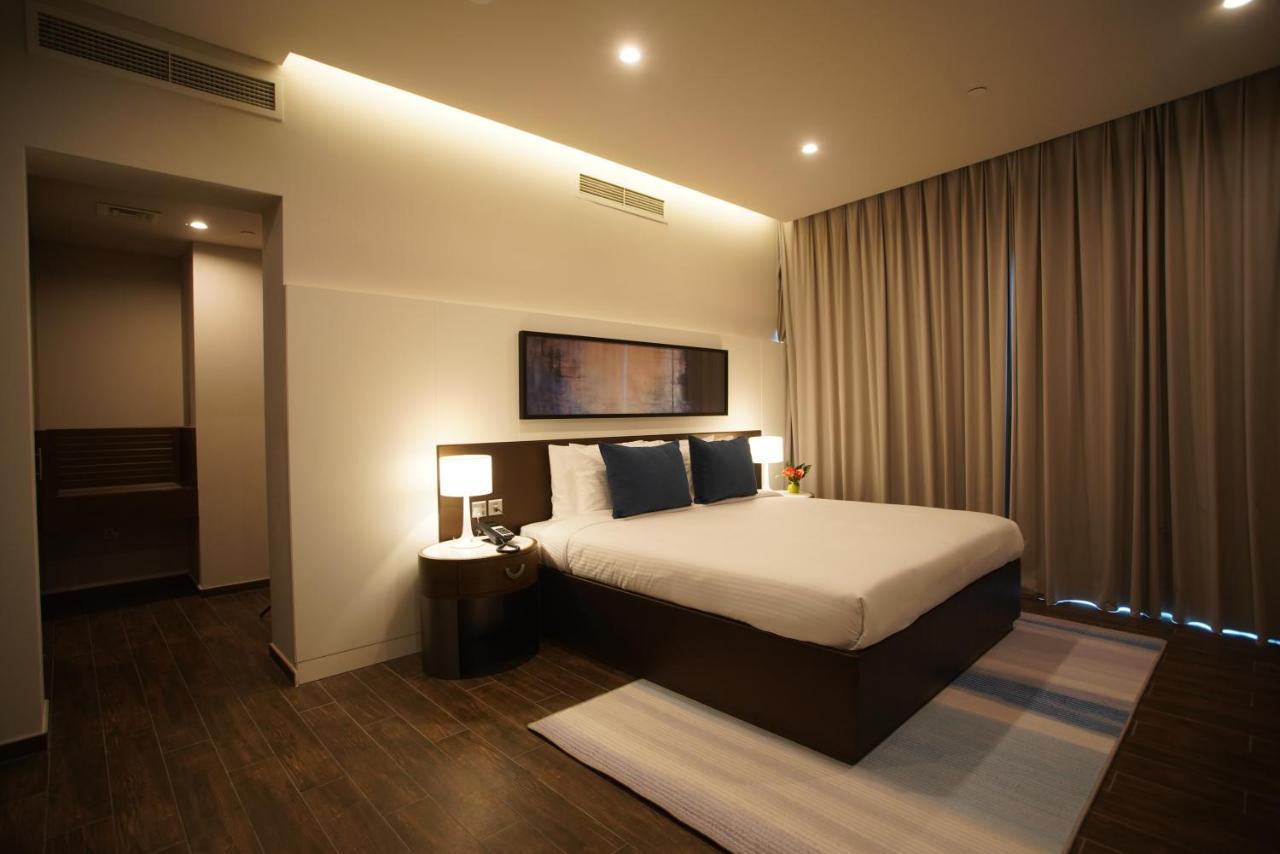 C - Hotel And Suites Doha Eksteriør bilde