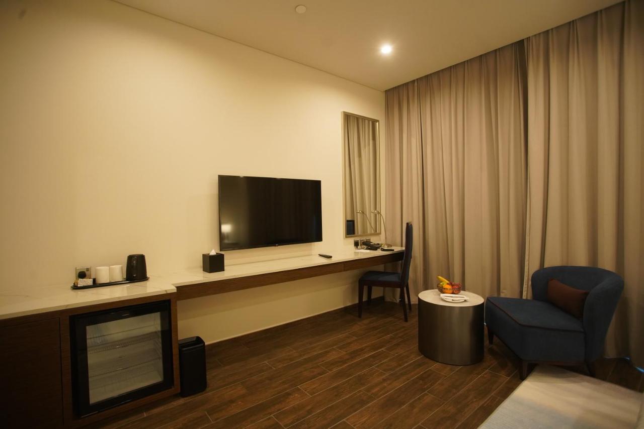 C - Hotel And Suites Doha Eksteriør bilde
