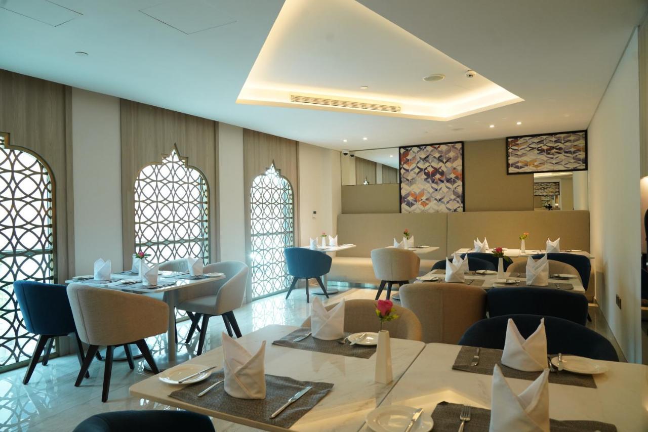C - Hotel And Suites Doha Eksteriør bilde