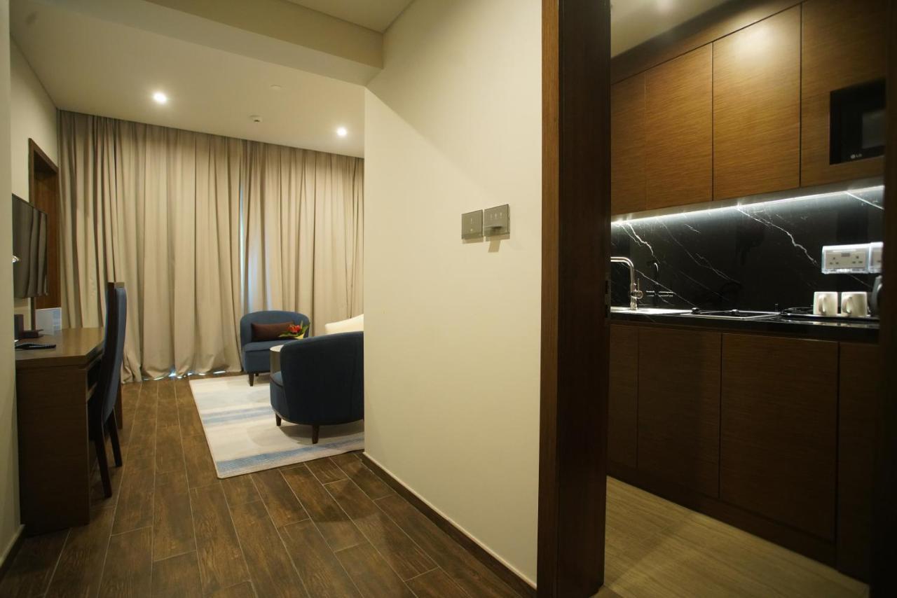 C - Hotel And Suites Doha Eksteriør bilde