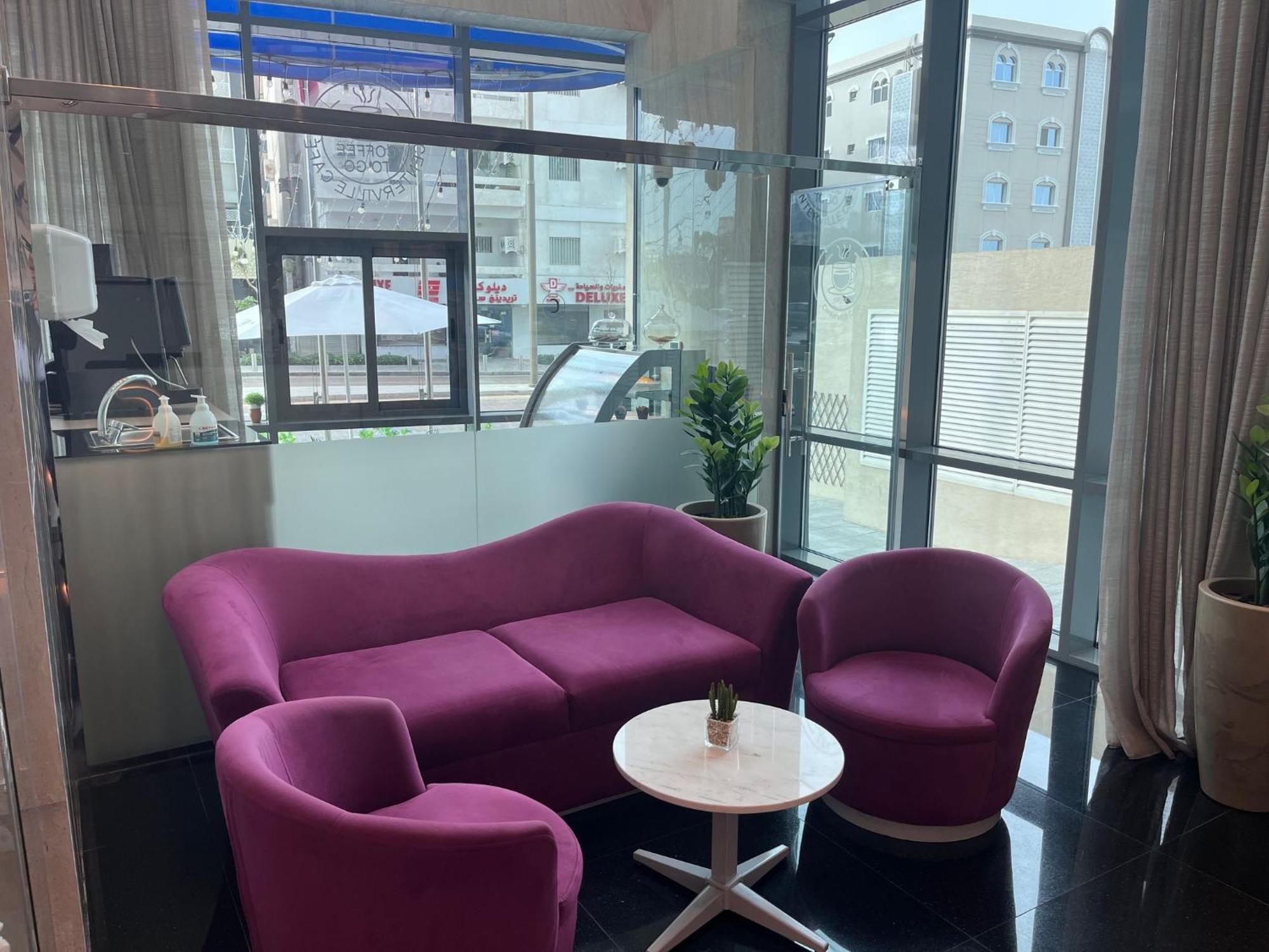 C - Hotel And Suites Doha Eksteriør bilde